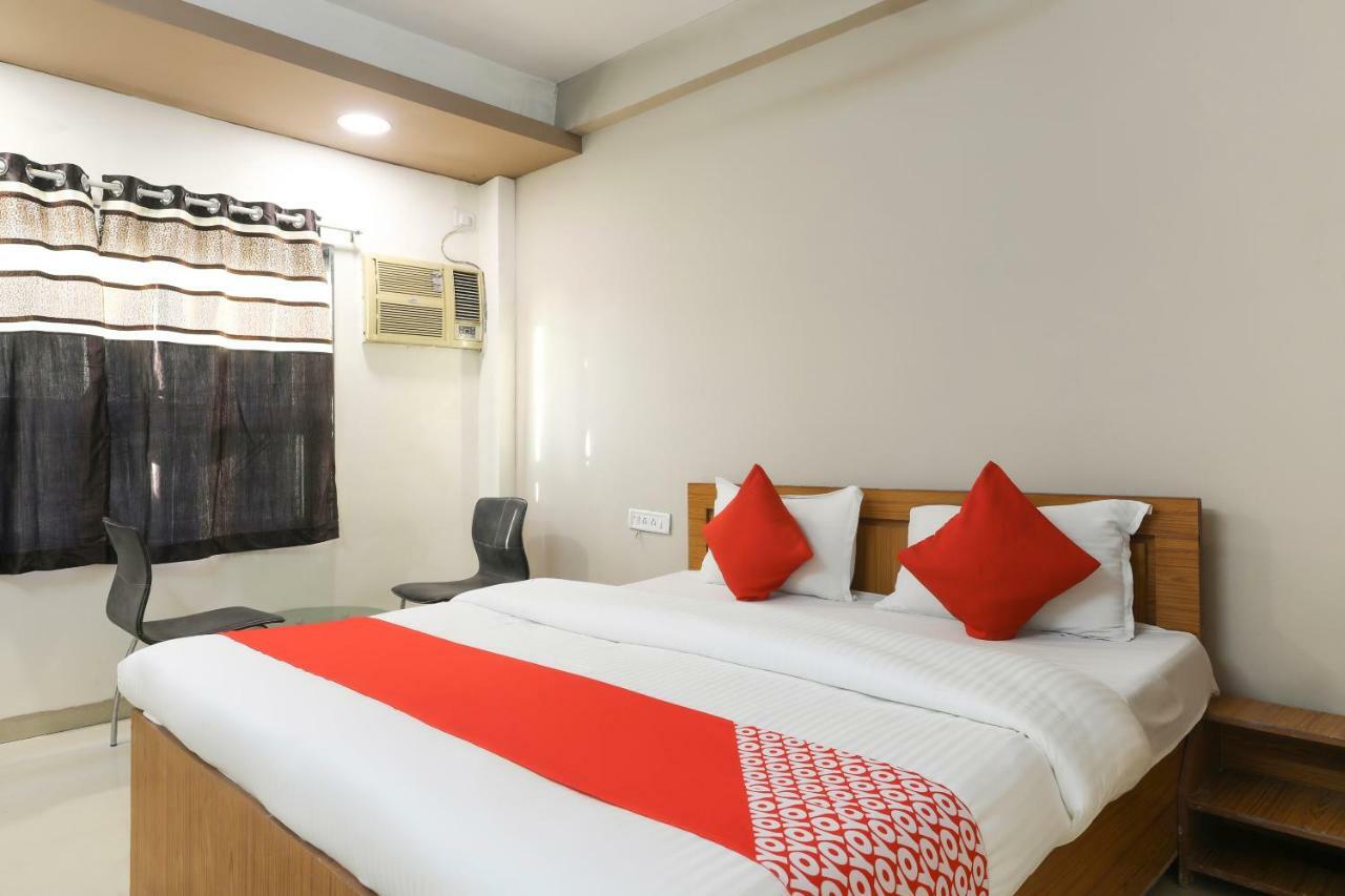 Oyo 43851 Hotel Virasat Mandu Exterior foto