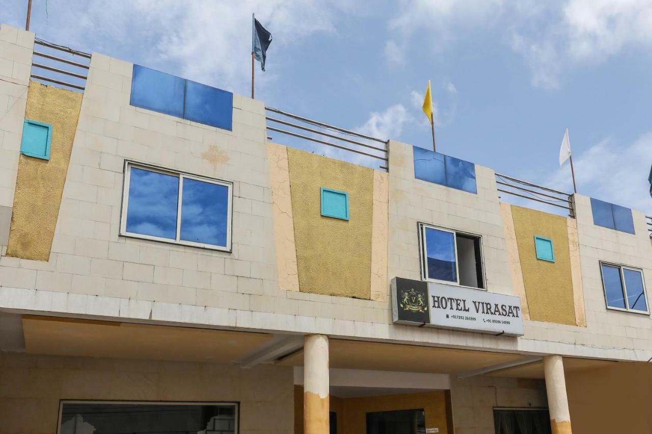 Oyo 43851 Hotel Virasat Mandu Exterior foto