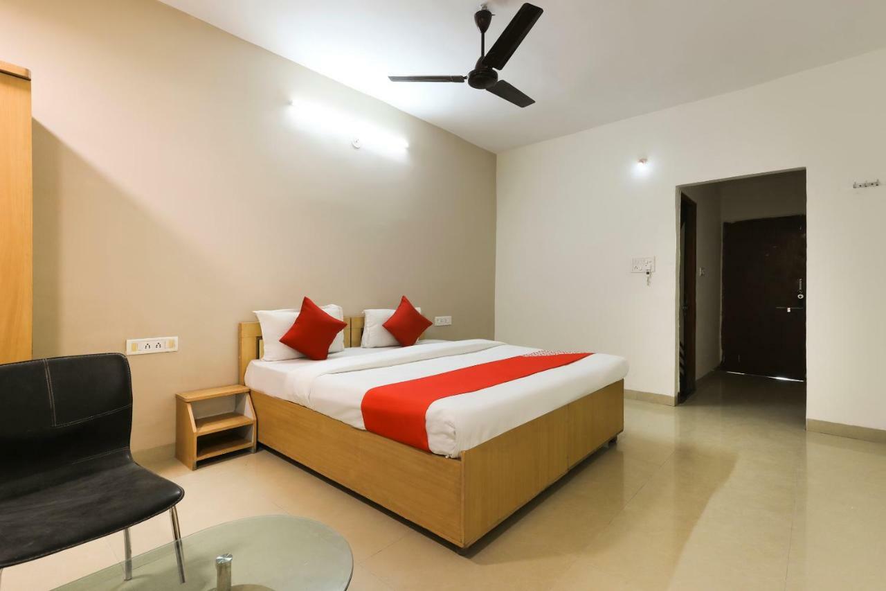 Oyo 43851 Hotel Virasat Mandu Exterior foto