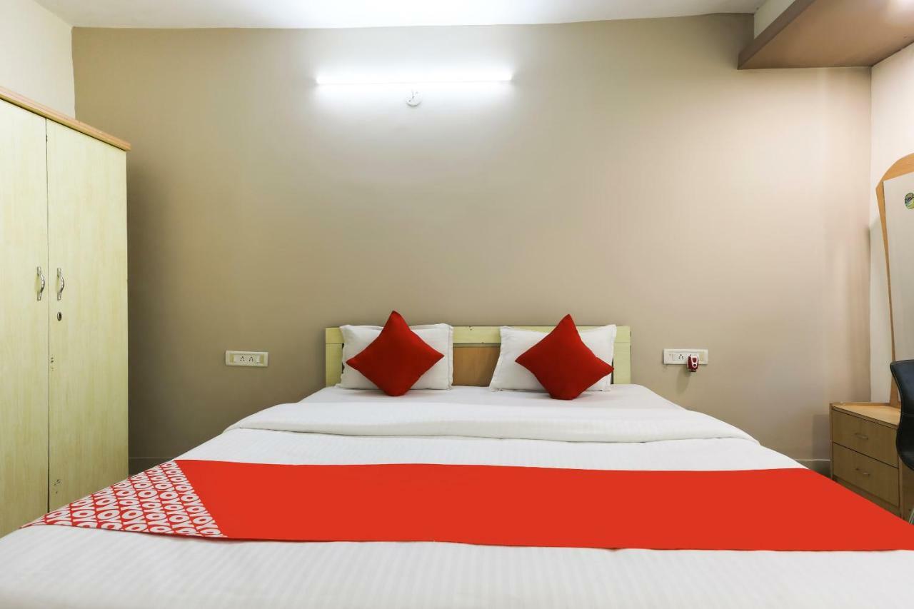 Oyo 43851 Hotel Virasat Mandu Exterior foto