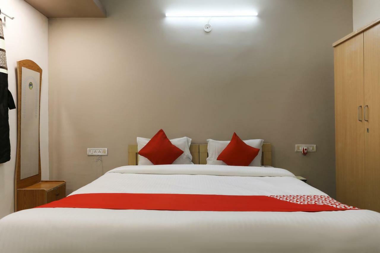 Oyo 43851 Hotel Virasat Mandu Exterior foto