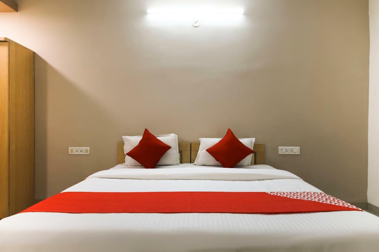 Oyo 43851 Hotel Virasat Mandu Exterior foto