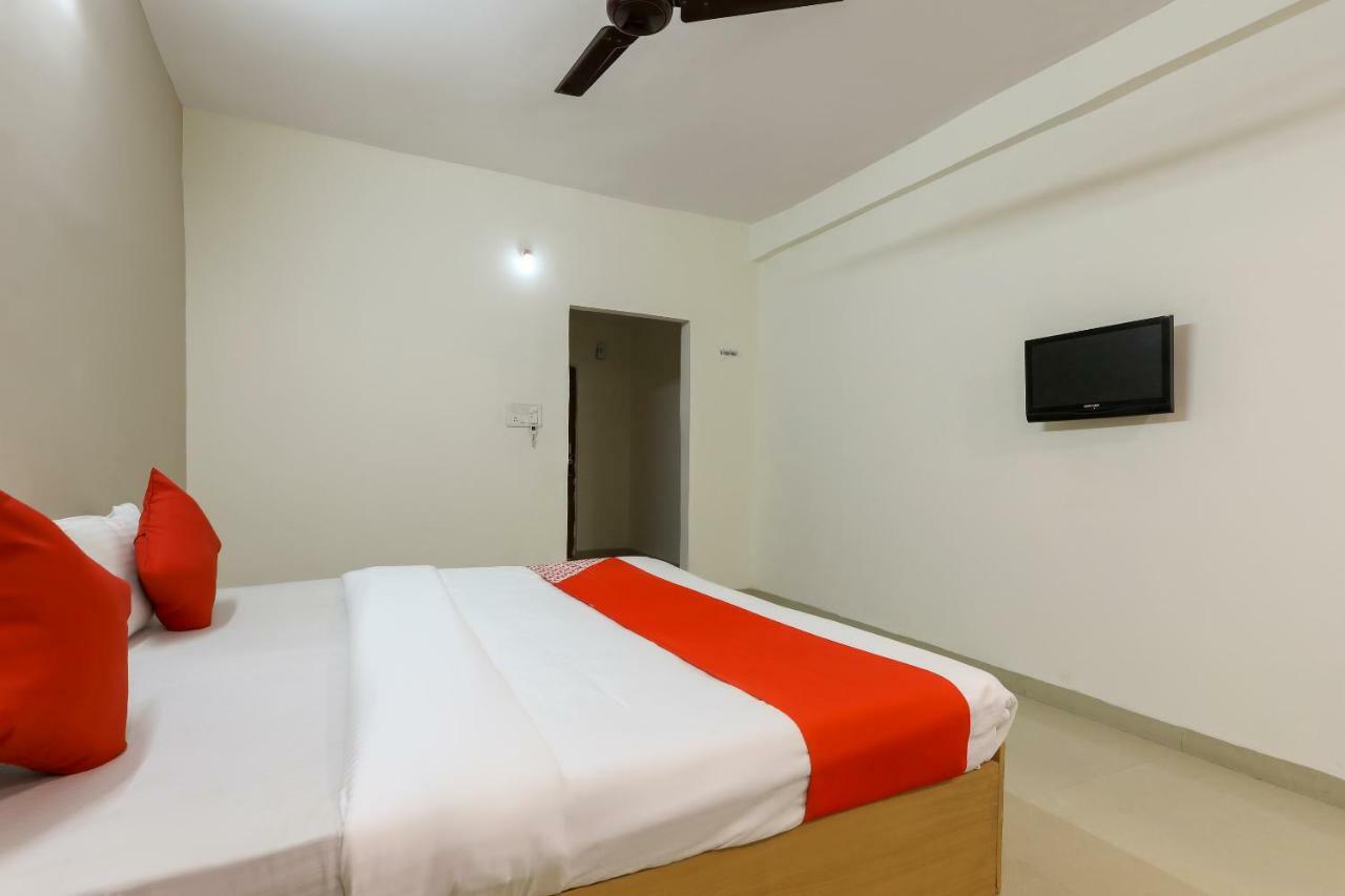 Oyo 43851 Hotel Virasat Mandu Exterior foto